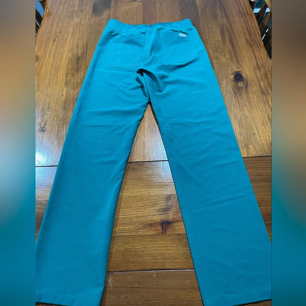FIGS UNISEX Nursing DR Technical Collection Green Scrubs Pants Bootcut Size XS‎